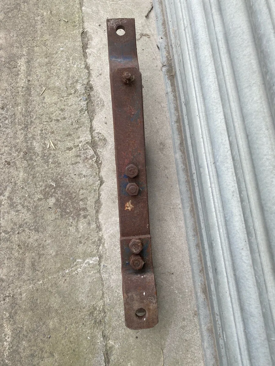 Nutfield tractor drawbar hitch - Image 3