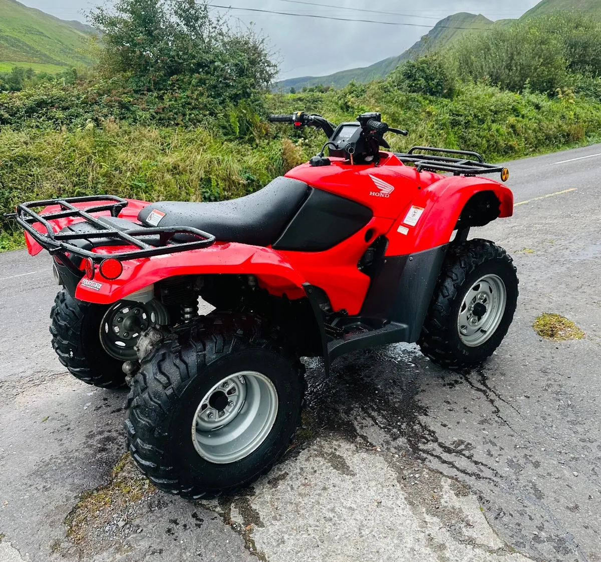 HONDA TRX420 4X4 MANUAL ORIGINAL CONDITION RARE - Image 1
