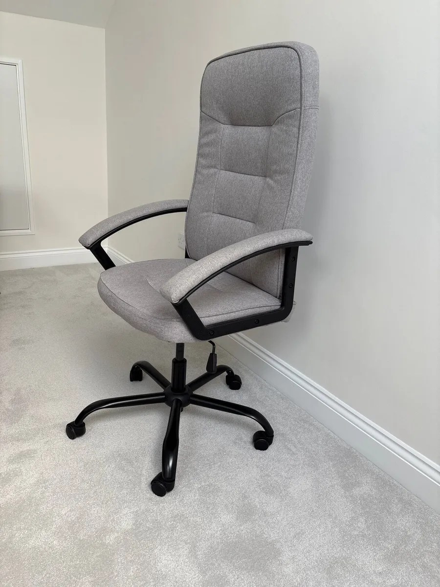 Home office chair - Image 1