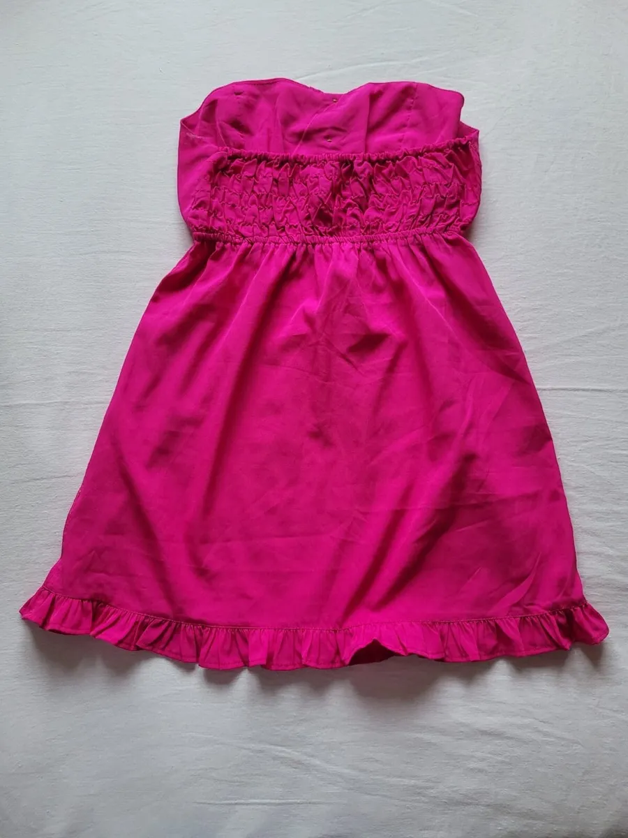 Women’s Fuchsia Strapless Elegant Top - Image 3