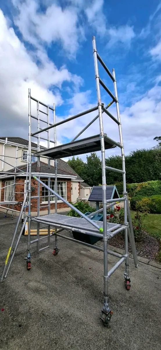 Scaffolding tower 16ft high-3ft wide-6.6ft long- - Image 4