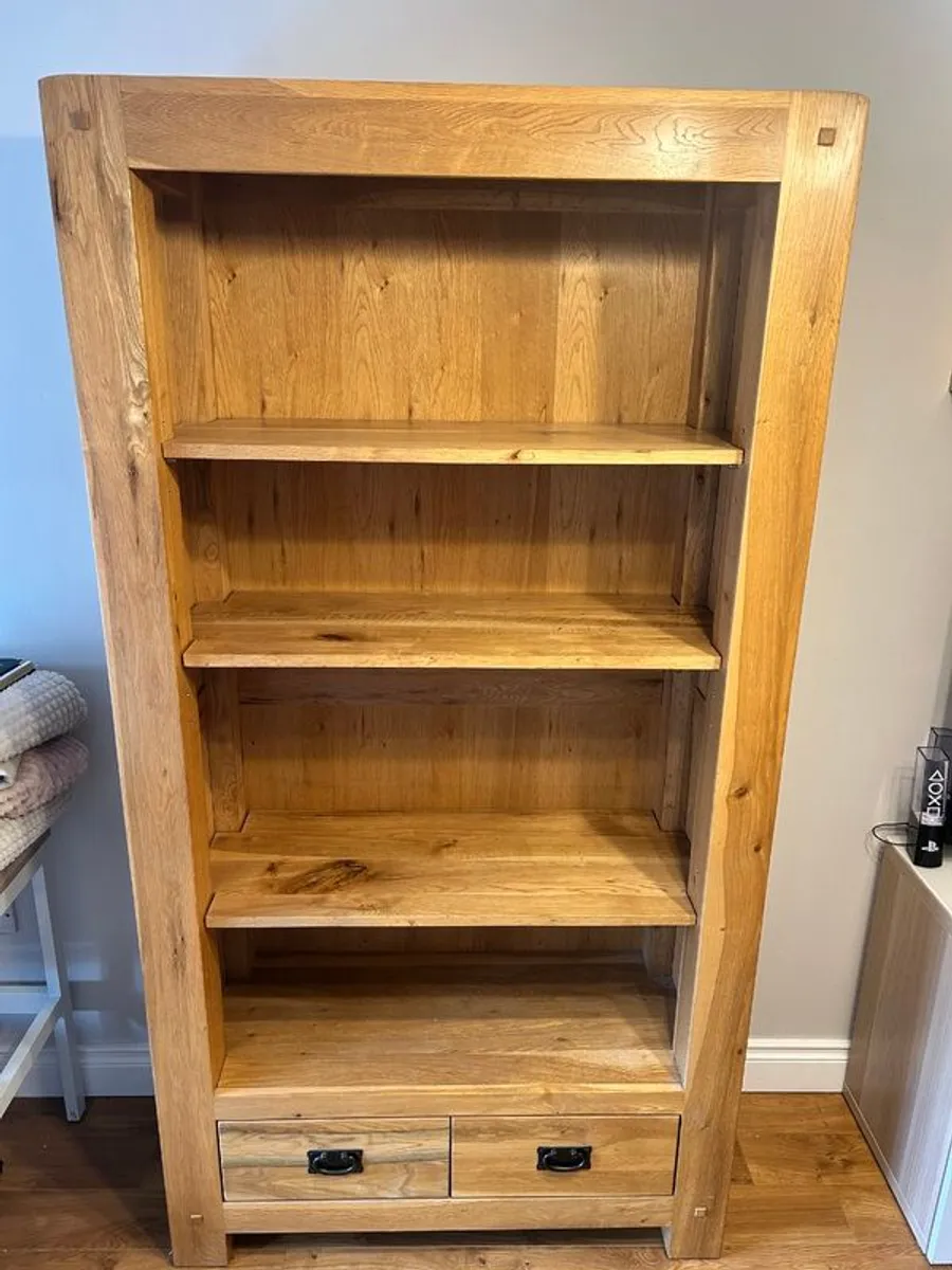Oak unit & matching tv unit - Image 1