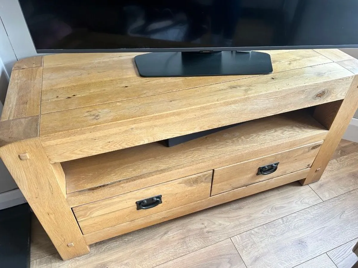 Oak unit & matching tv unit - Image 2