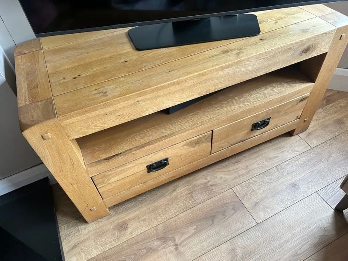 Oak unit & matching tv unit - Image 3