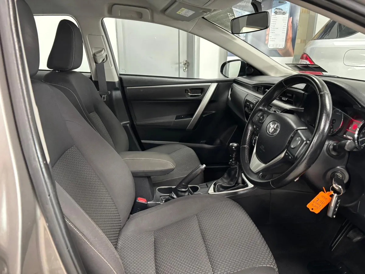 Toyota Corolla 2017 1.4. D4D LUNA - Image 4