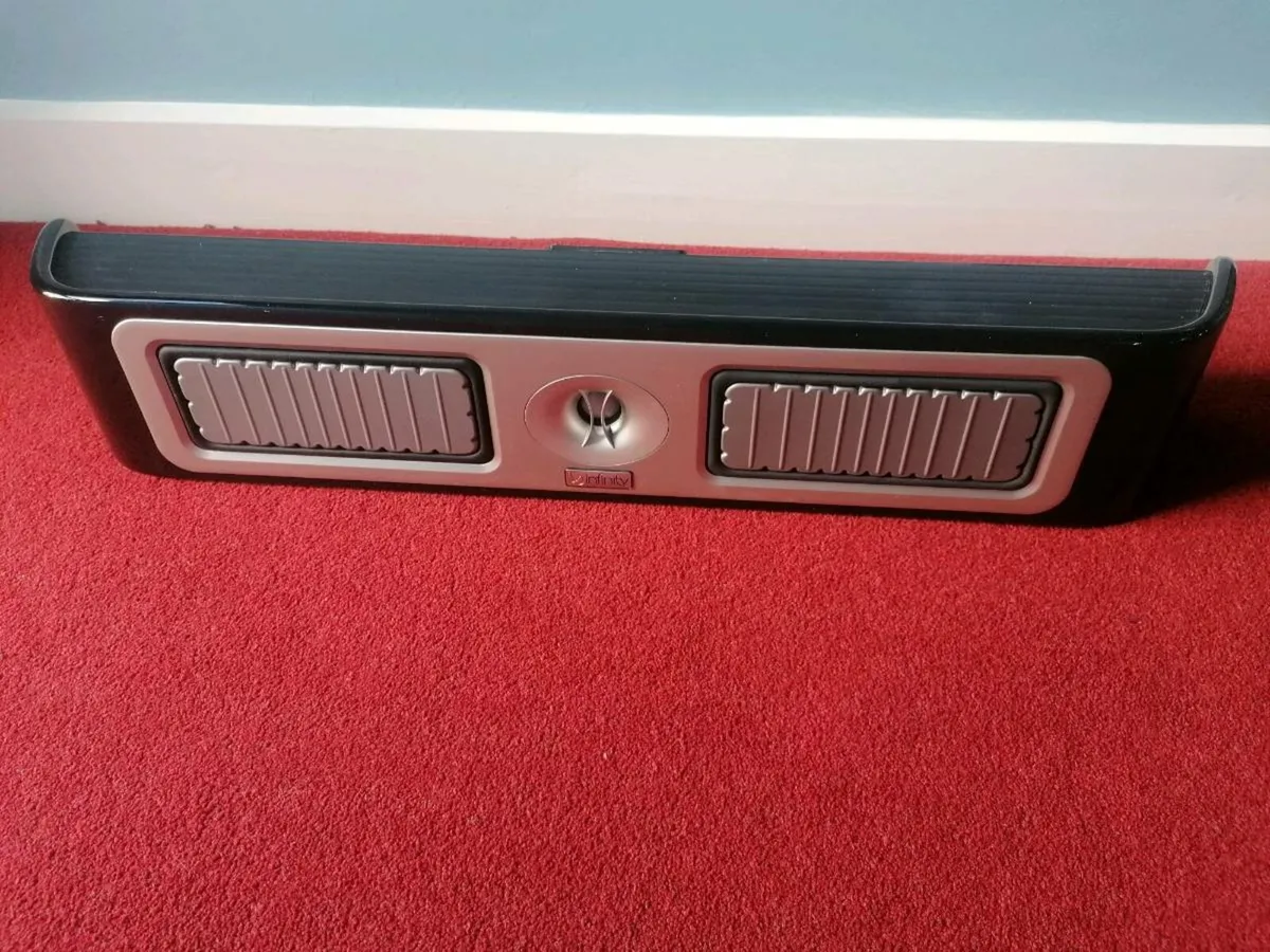 Infinity center Speaker - Image 1