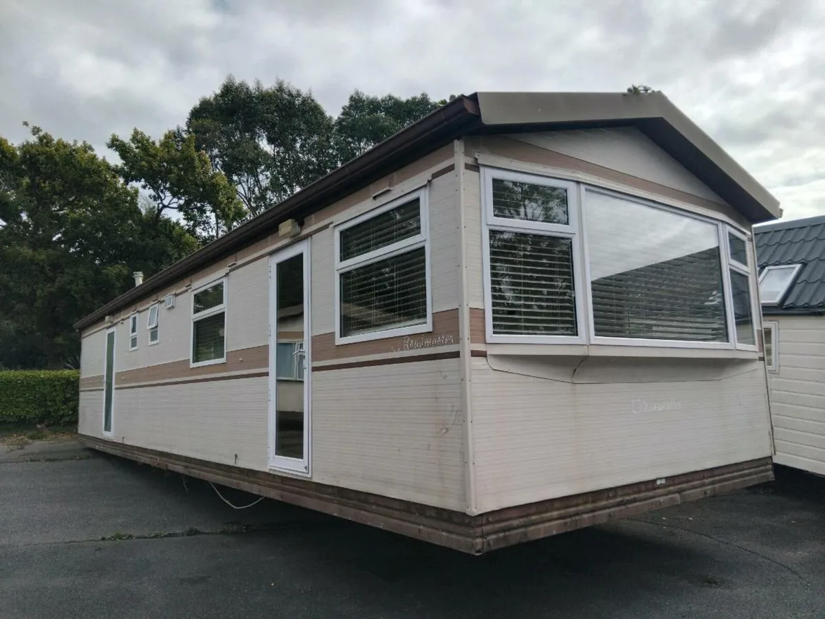 Mobile home - Image 1