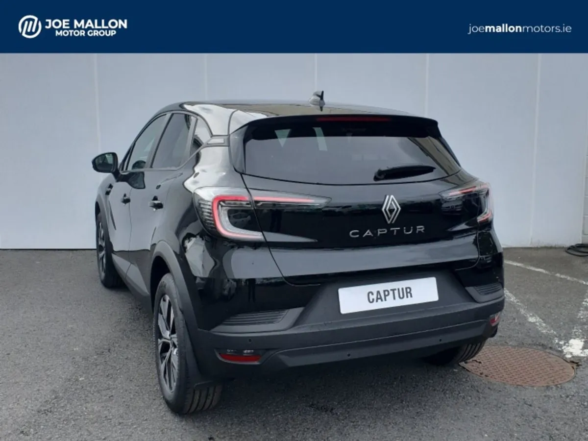Renault Captur TCe 90 Evolution (252 Reg) - Image 2