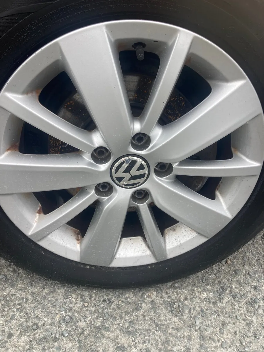 Car - Image 4