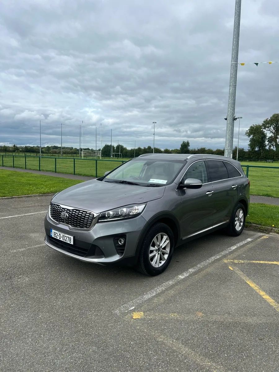 182 Kia Sorento 2.2 Diesel 7 seats - Image 2