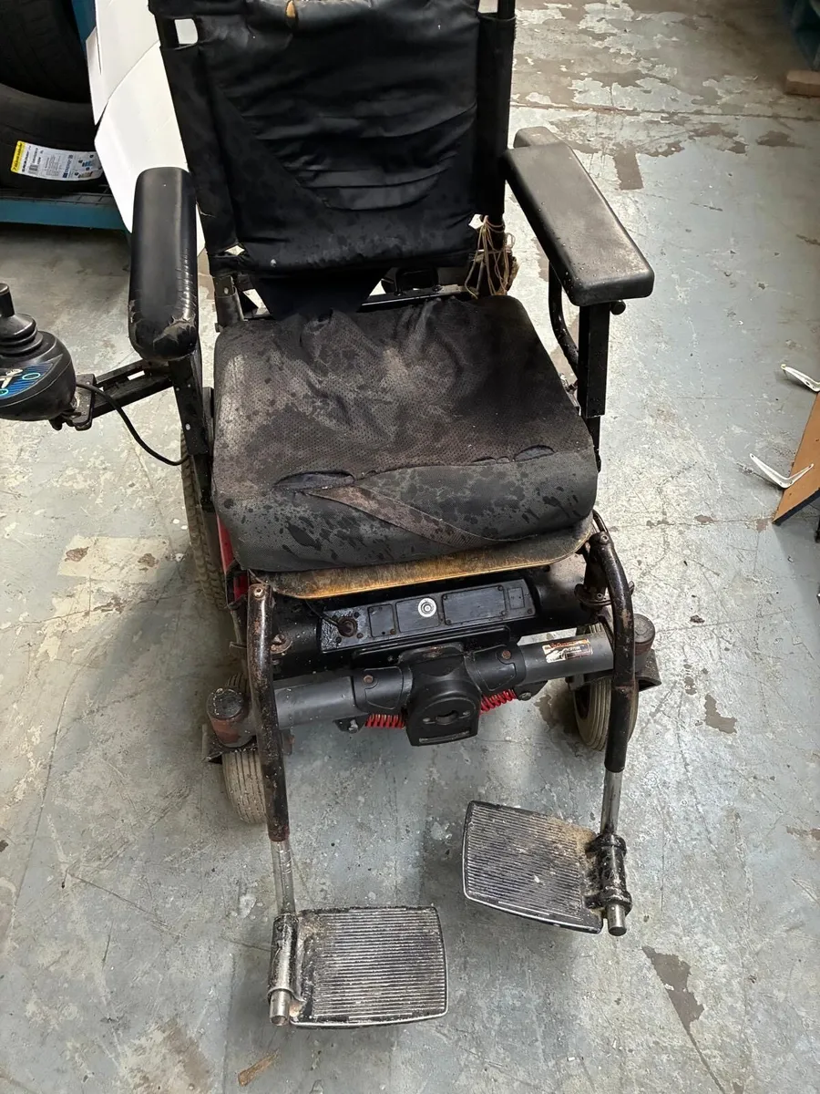 Electric wheelchair secondhand - Image 2