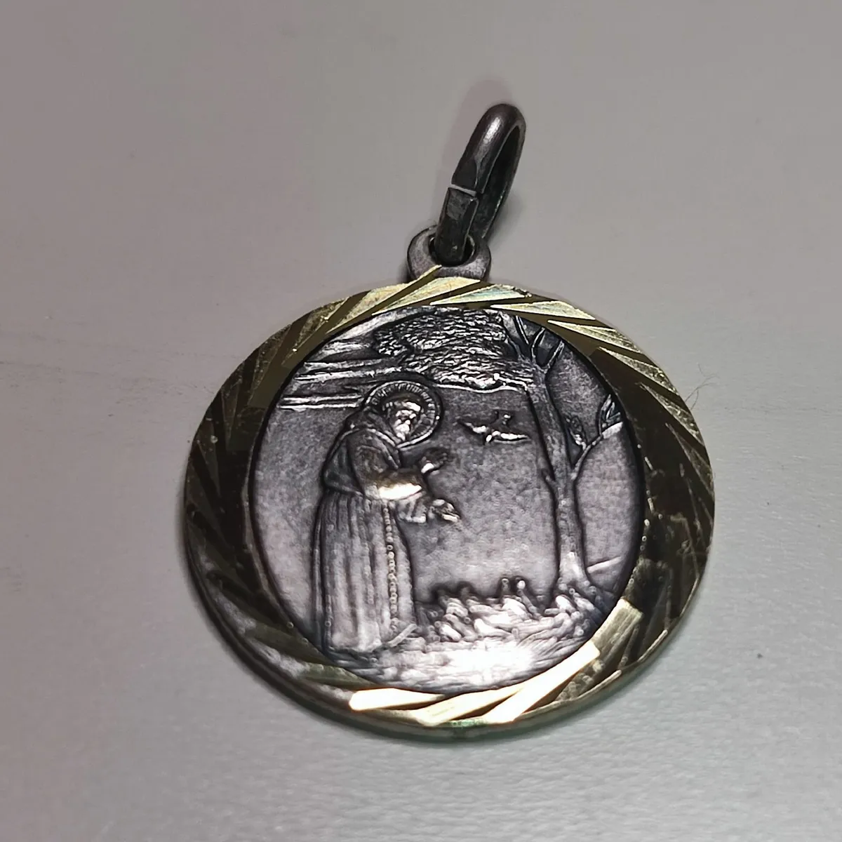 Small St Francis of Assisi religious medal italian - Image 1