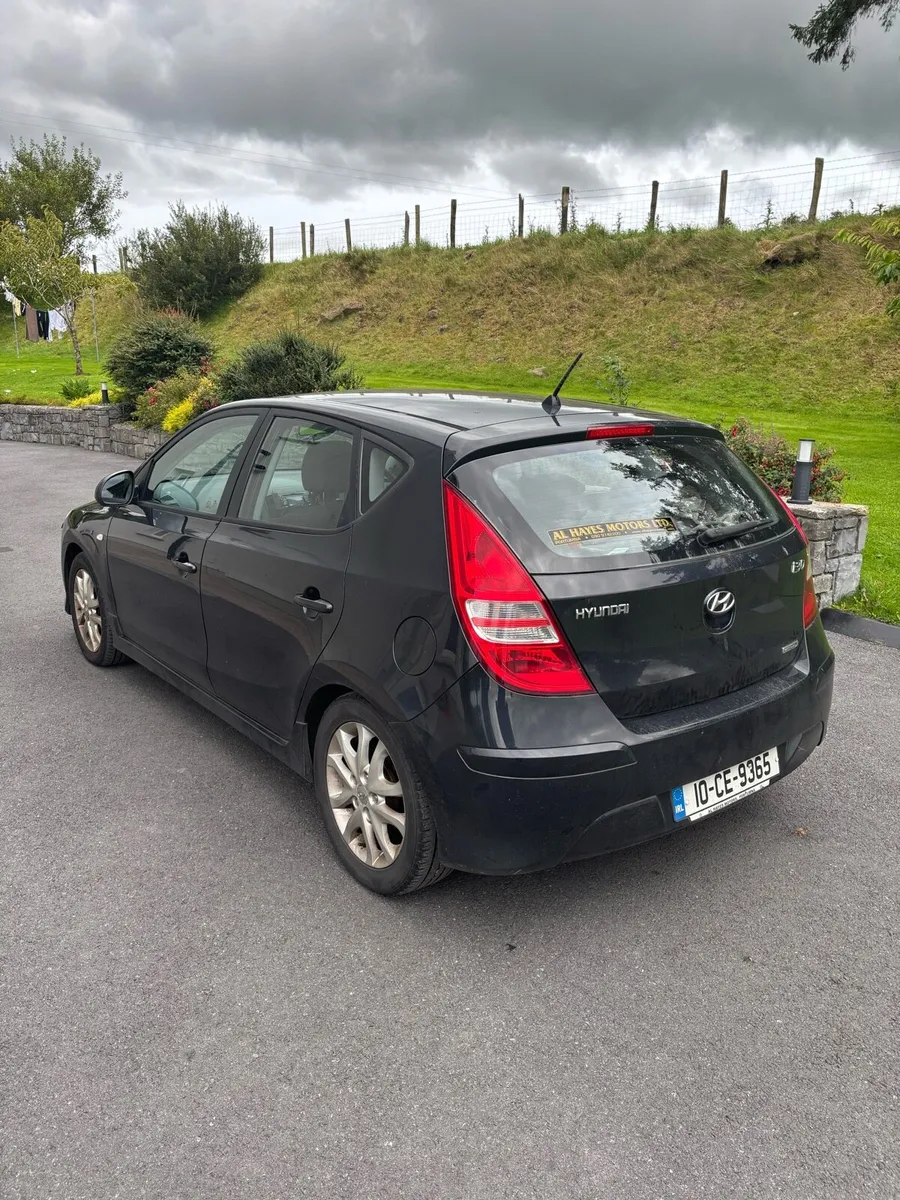 Hyundai i30 - Image 2