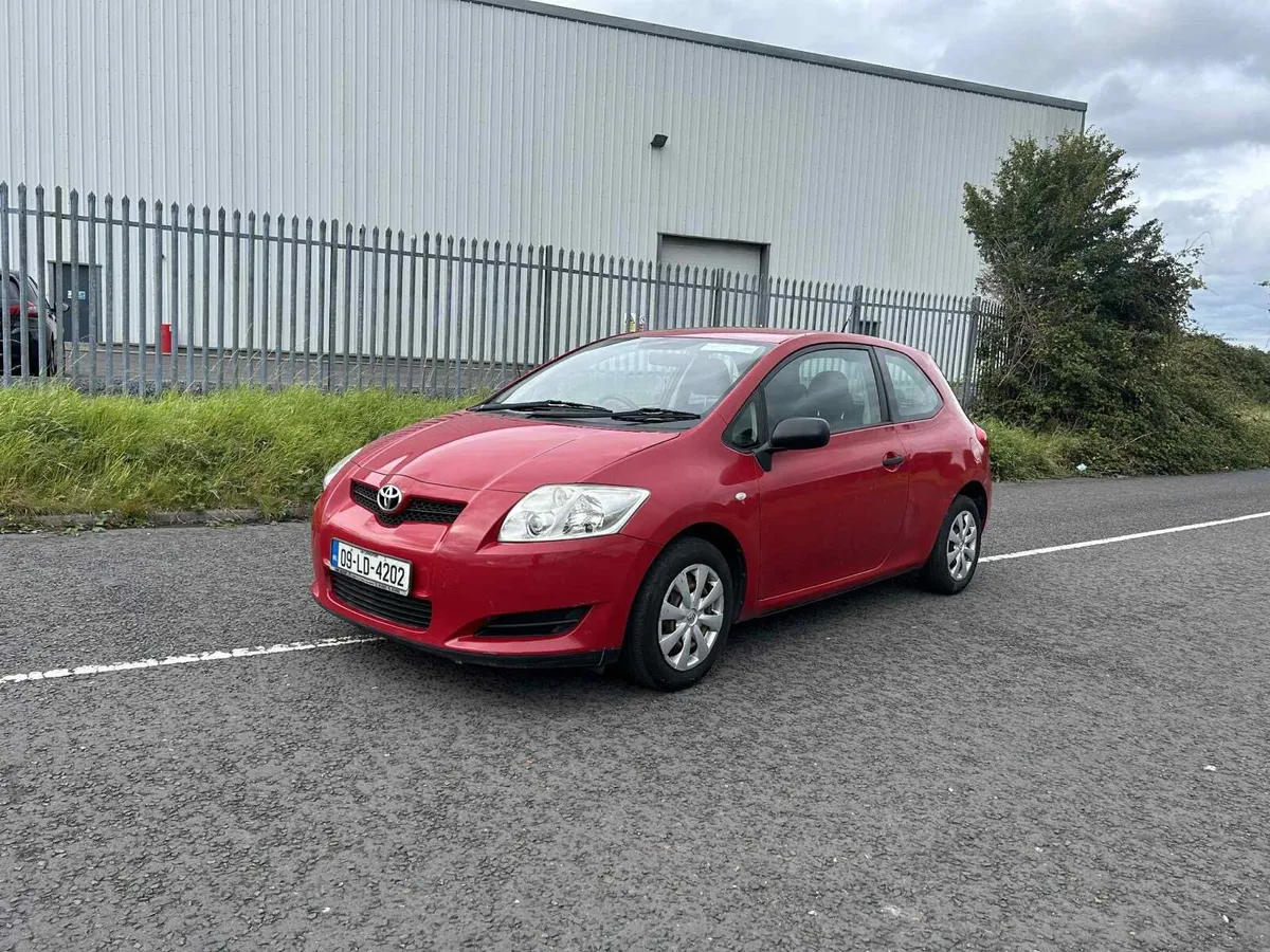 Toyota Auris 1.4 Diesel - Image 2