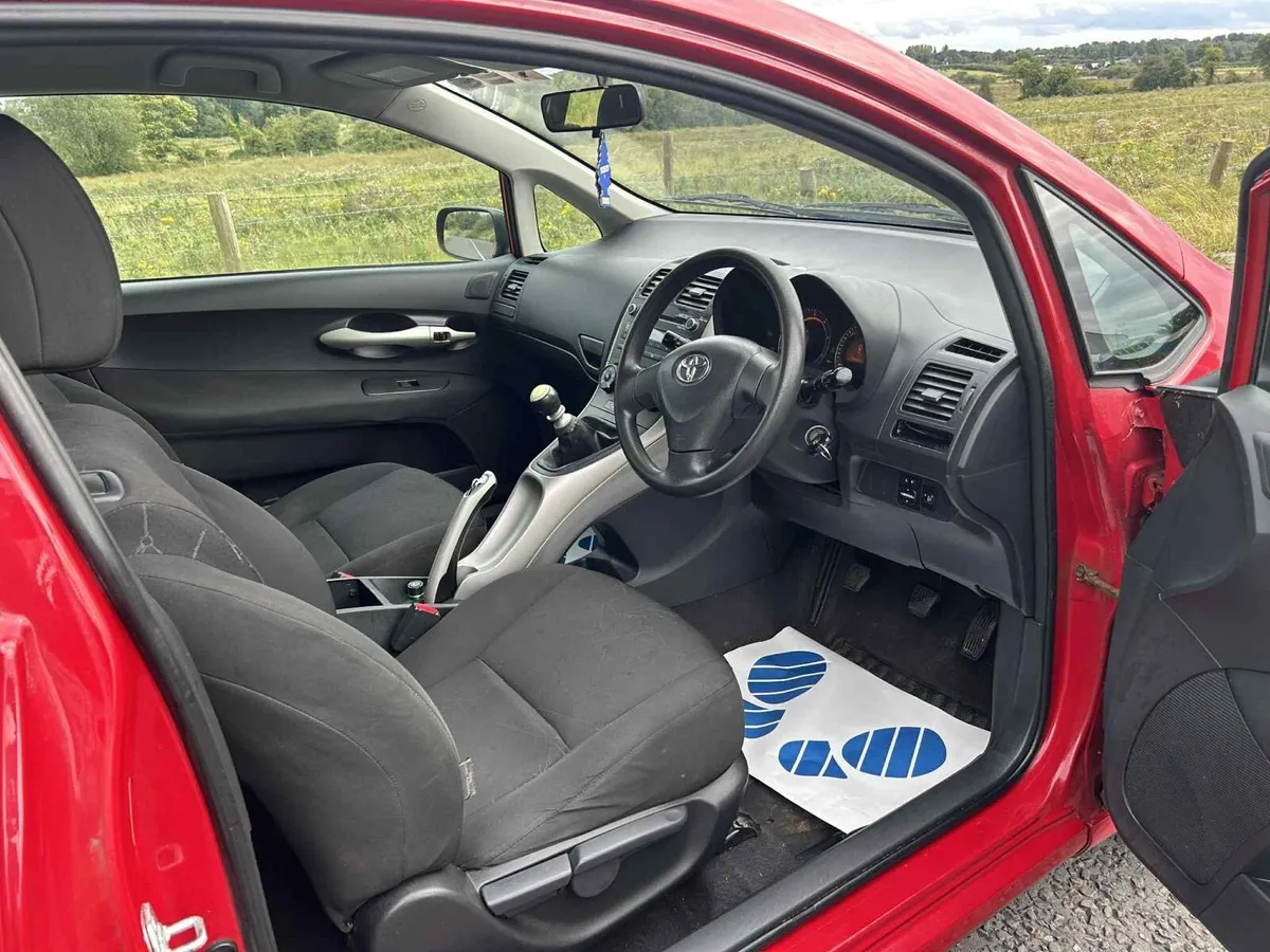 Toyota Auris 1.4 Diesel - Image 4