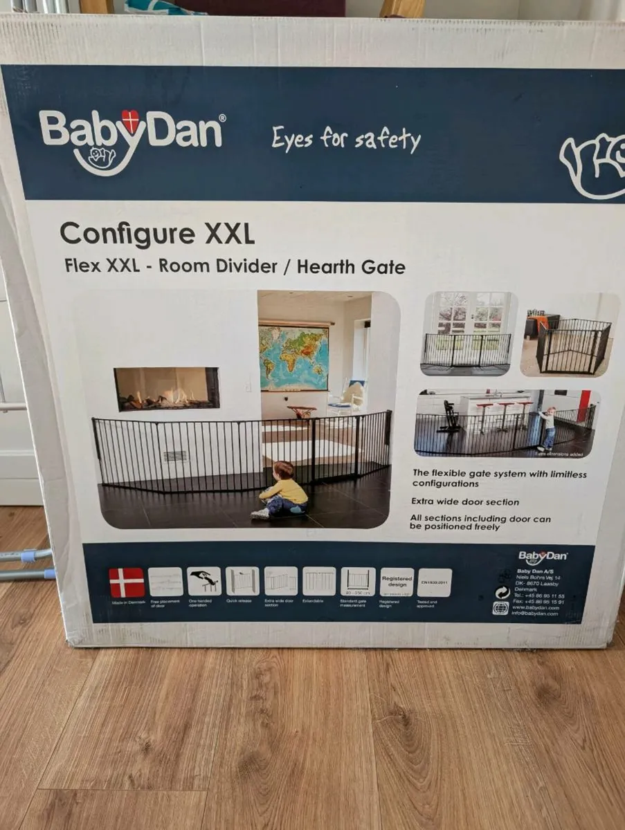 Baby Dan Hearth Gate/Room Divider - Image 1