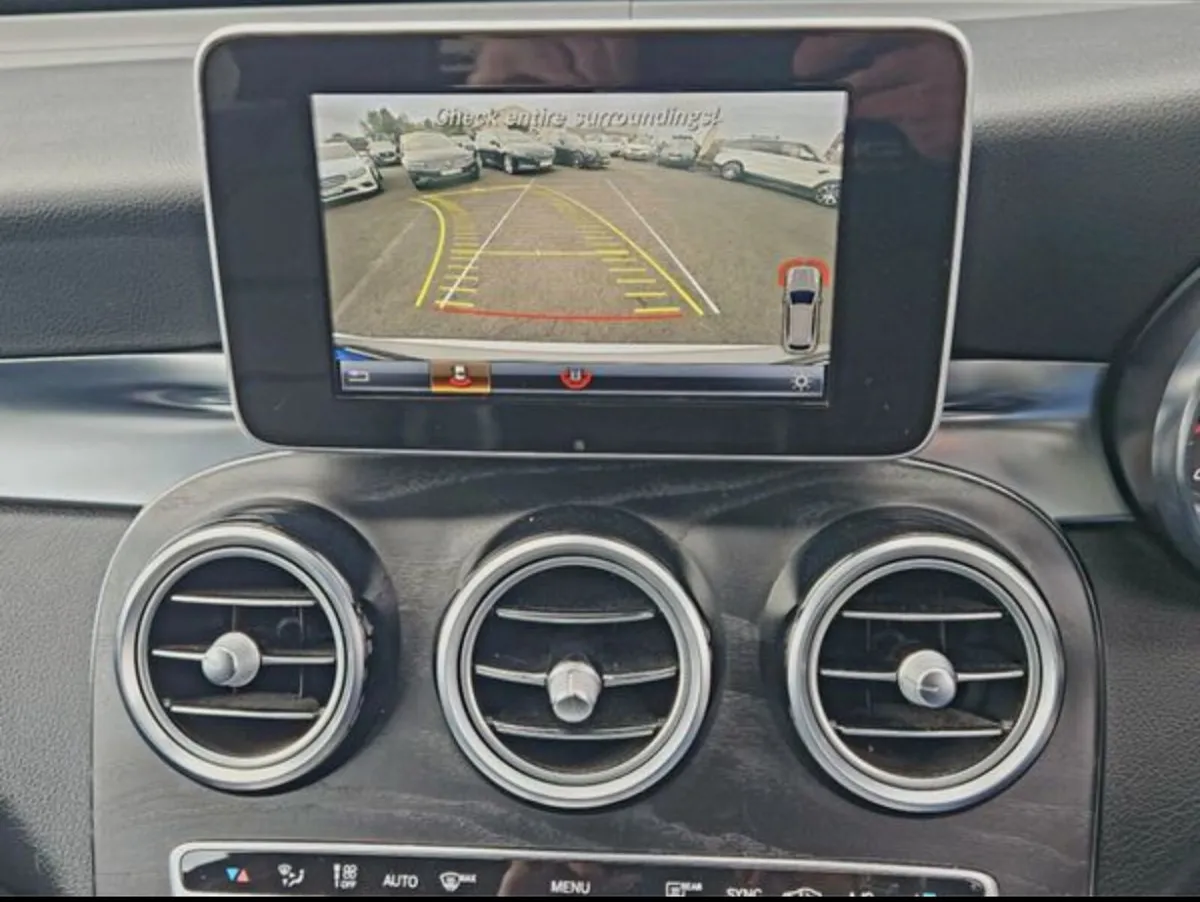 Mercedes-Benz GLC 220d 4MATIC AMG Line – 2016 - Image 3