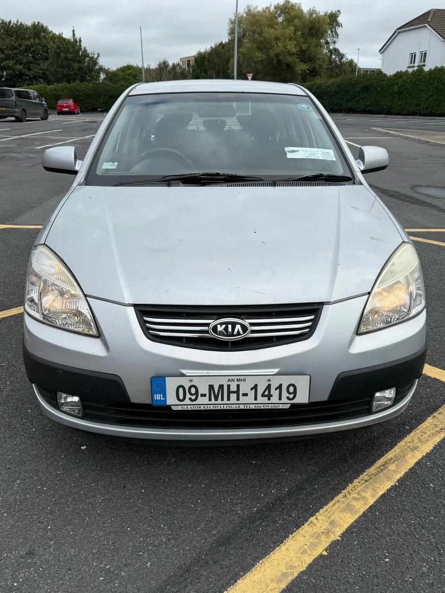 2009 KIA RIO DIESEL SALOON - Image 1