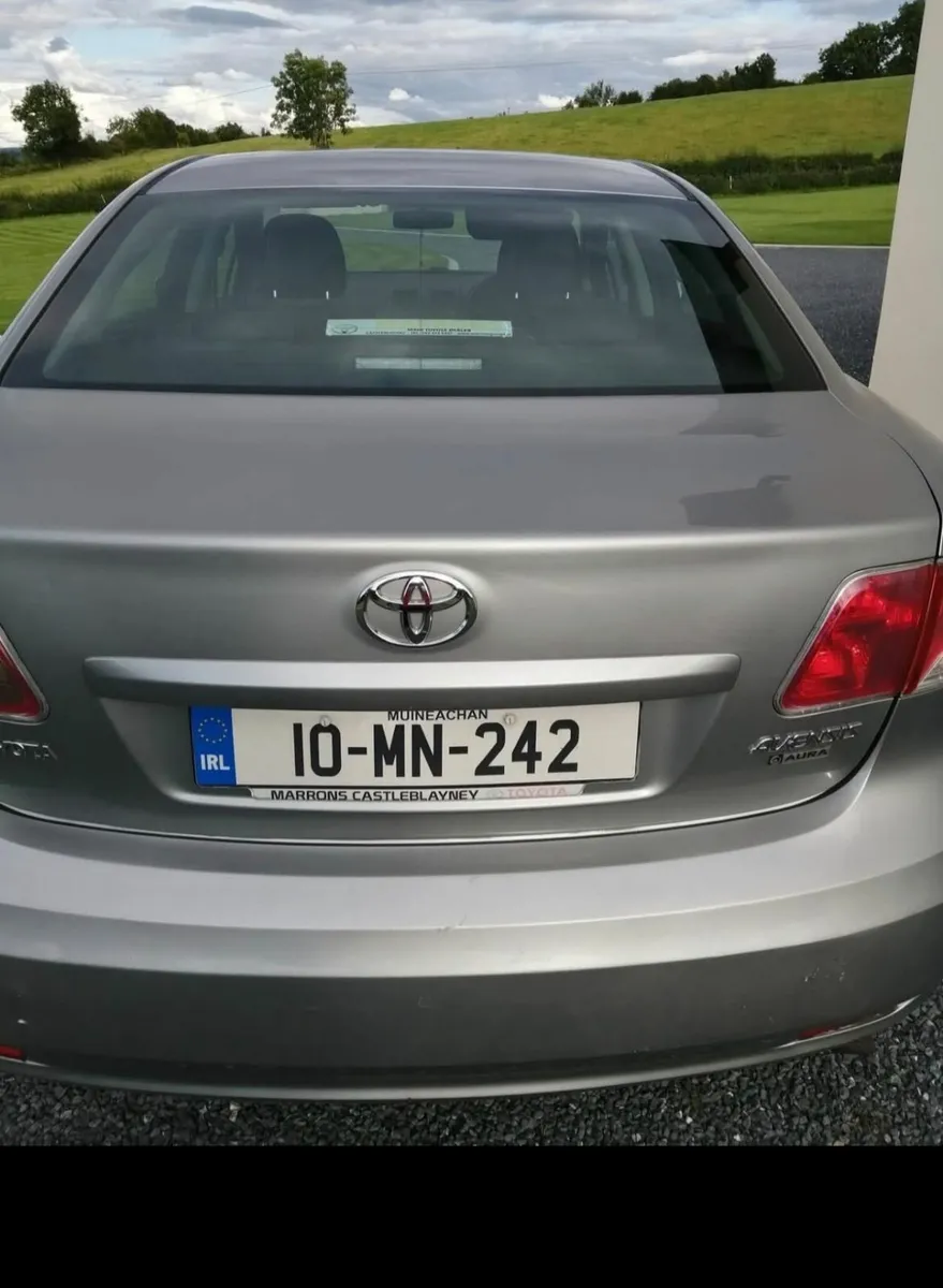 Toyota Avensis 2010 - Image 4