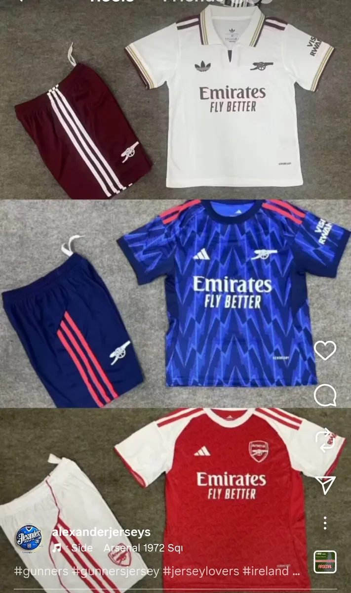 Arsenal home, blue and white away kid sizes - Image 4