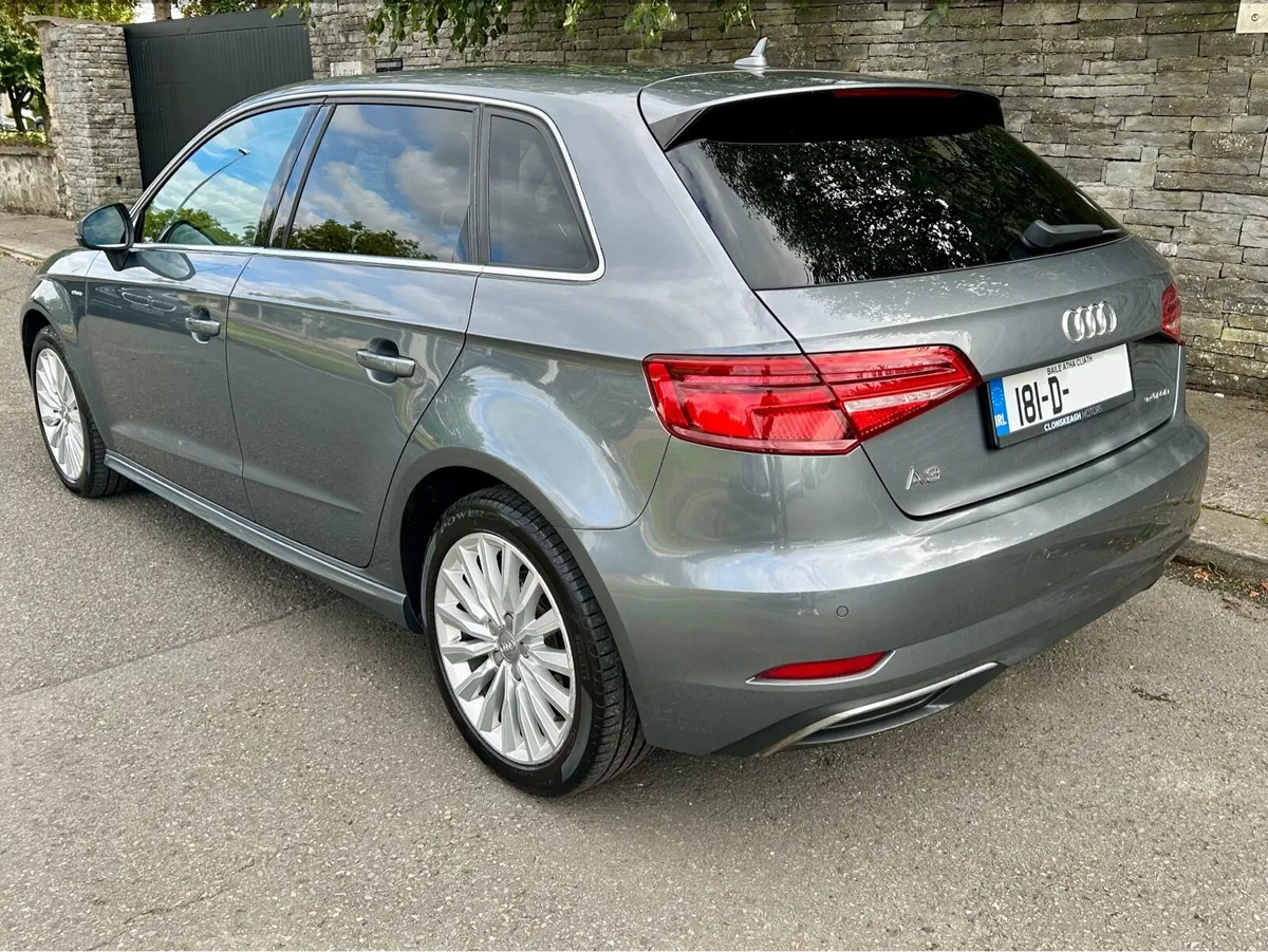 2018 Audi A3 e-tron plug-in hybrid - Image 4