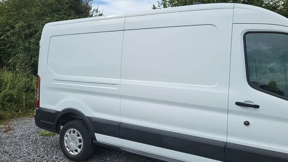 232Opel vivaro 2025 transit - Image 1