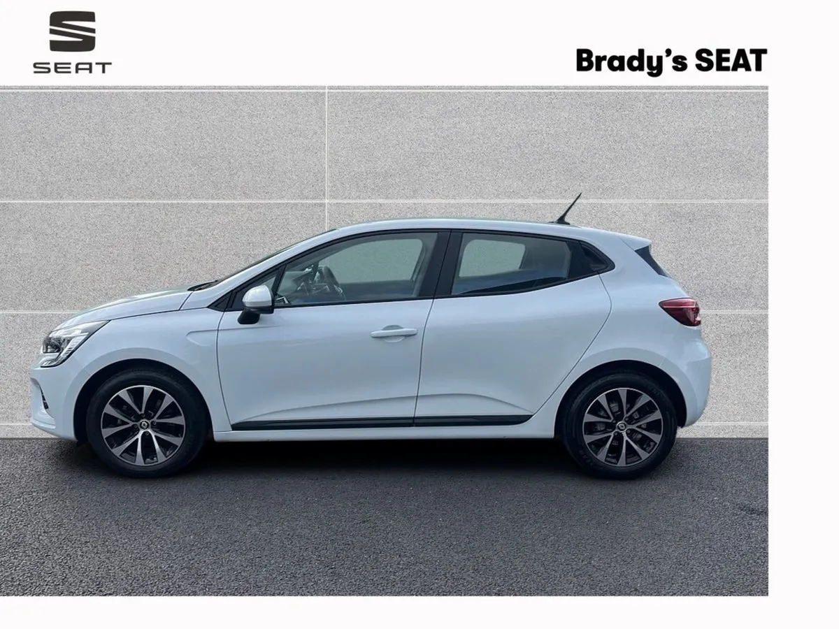 Renault Clio Iconic TCe 90 Auto CVT - Image 3