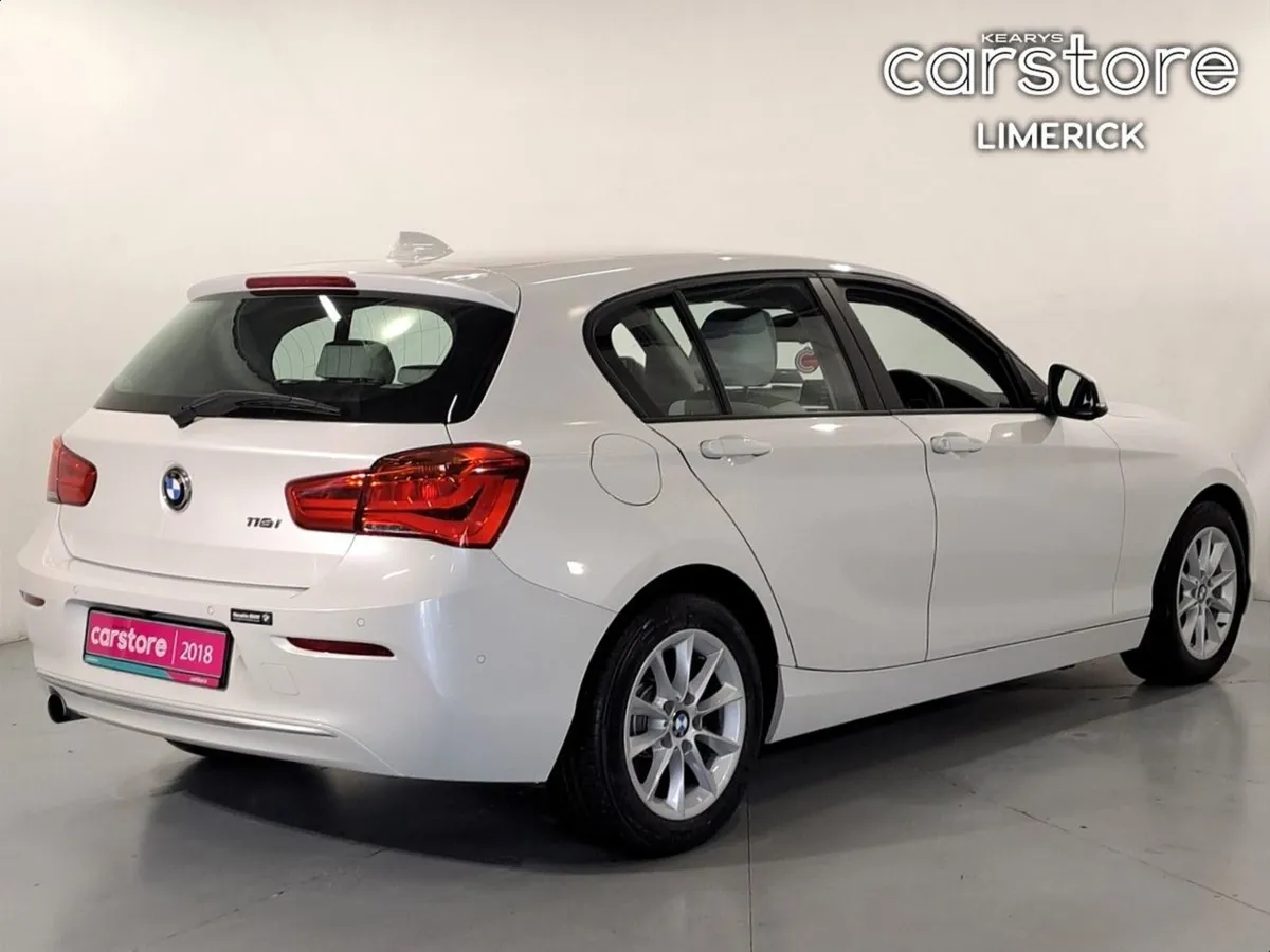 BMW 1 Series 1.6 PET Auto  low Mileage - Image 3