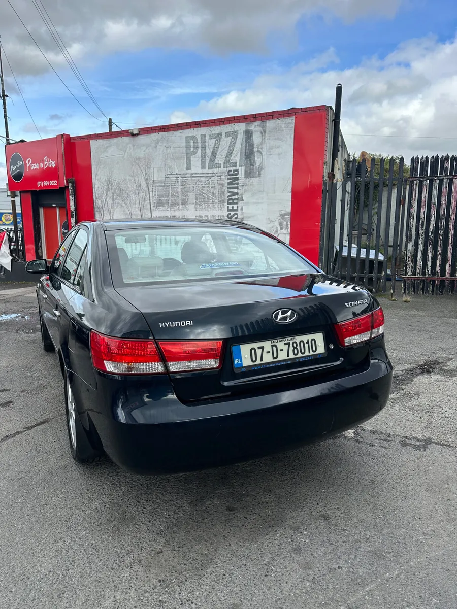 Hyundai Sonata AUTO  2.0 Petrol NCT LOW KMS - Image 3
