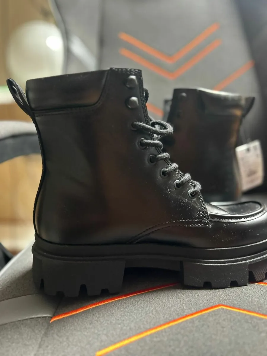 Zara men's boots with tag size 8 (42) - Image 2