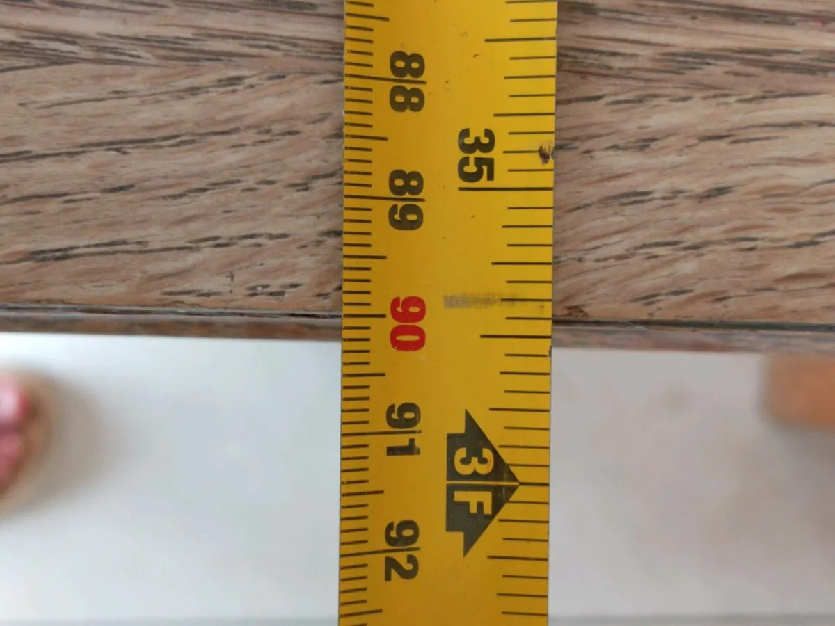 Kitchen table - Image 3