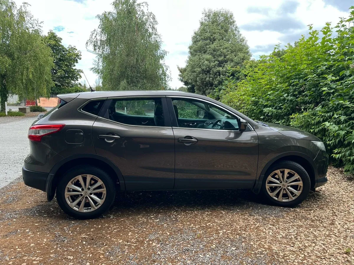 Nissan Qashqai SV 1.2 - Image 3