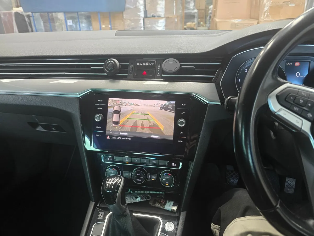 Volkswagen Passat 2020 - Image 3