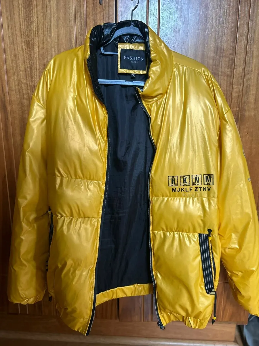 Design yellow puffer jacket 2 XL - Image 2