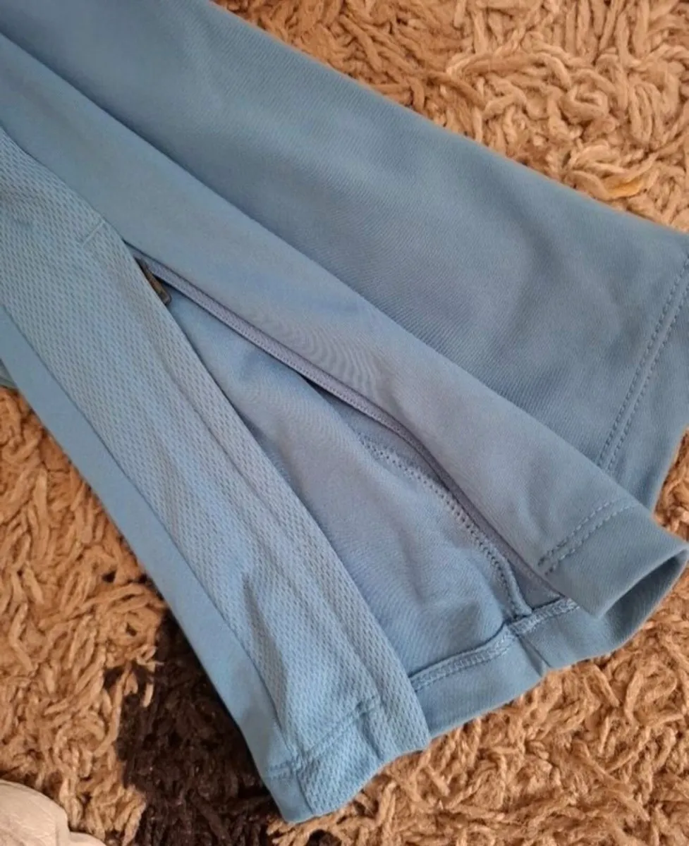Boys nike tracksuit bottoms age 12 - Image 3