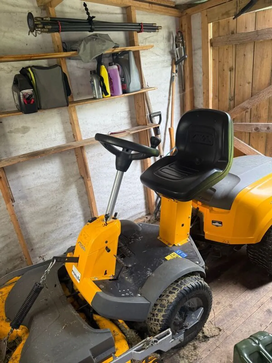 Stiga ride on lawnmower - Image 1
