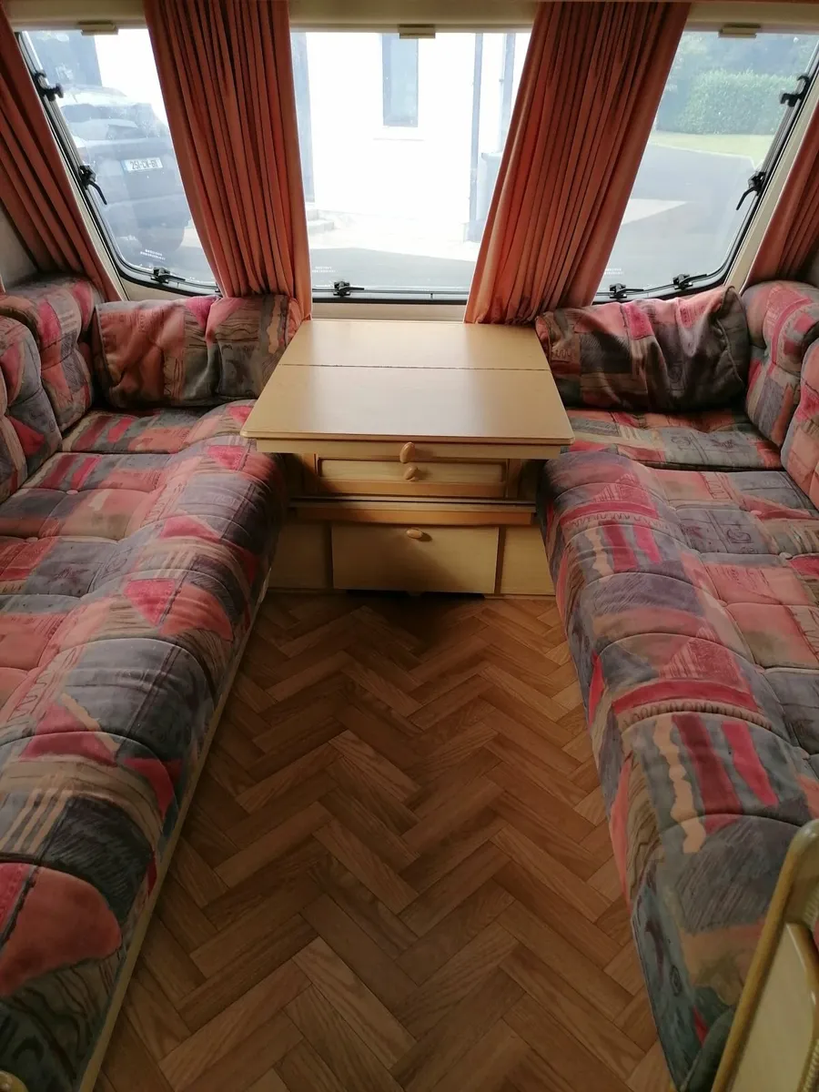 Caravan - Image 2
