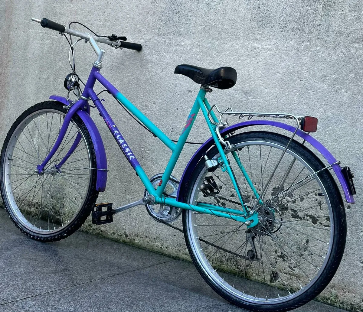 Ladies bicycle - Image 4