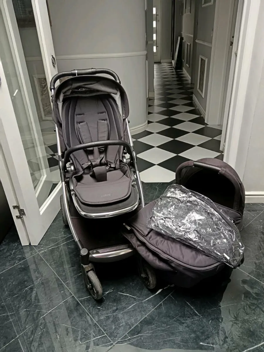 Mamas and Papas Flip xt3 Buggy - Image 1