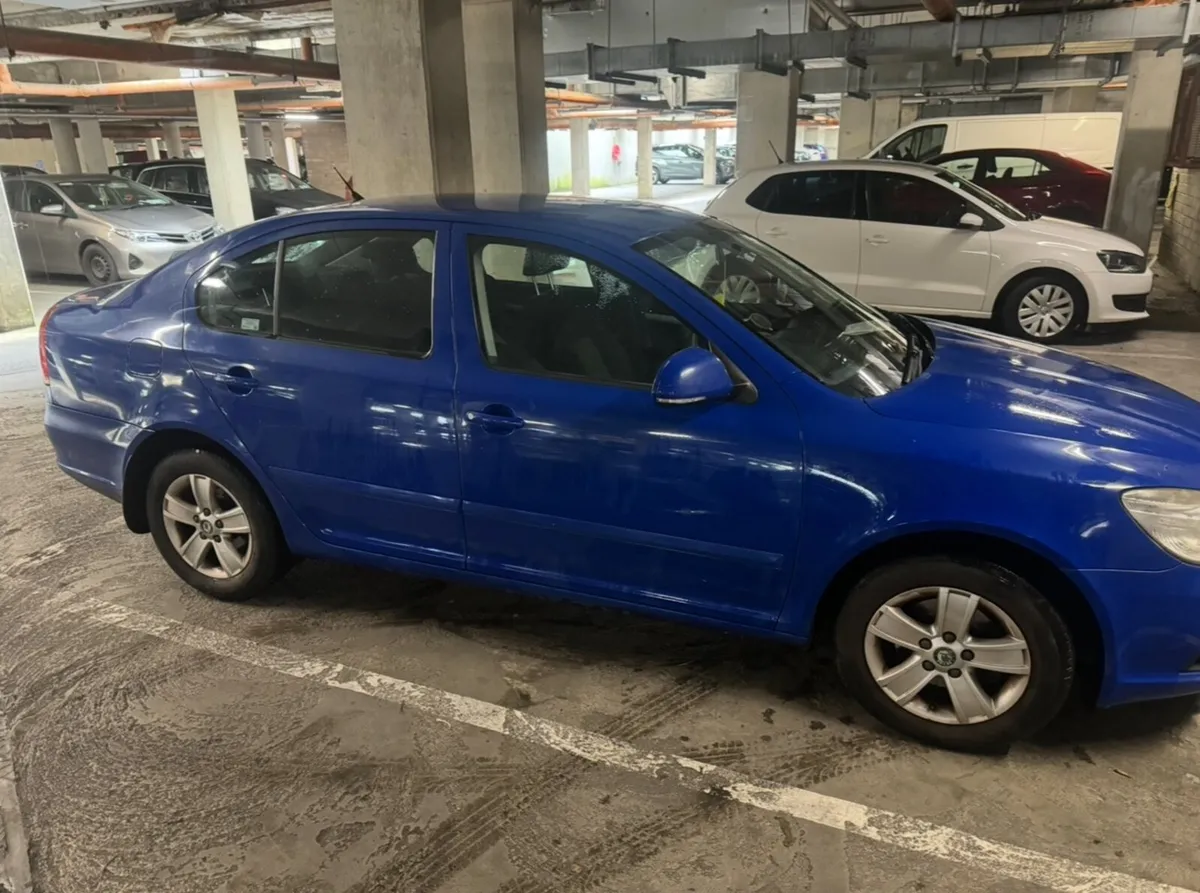 Car - Image 1