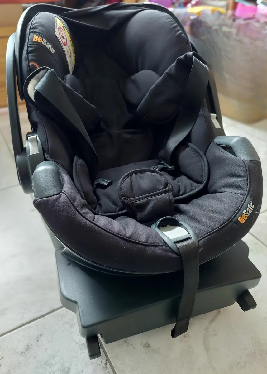 Uppababy Vista Travel System - Image 2
