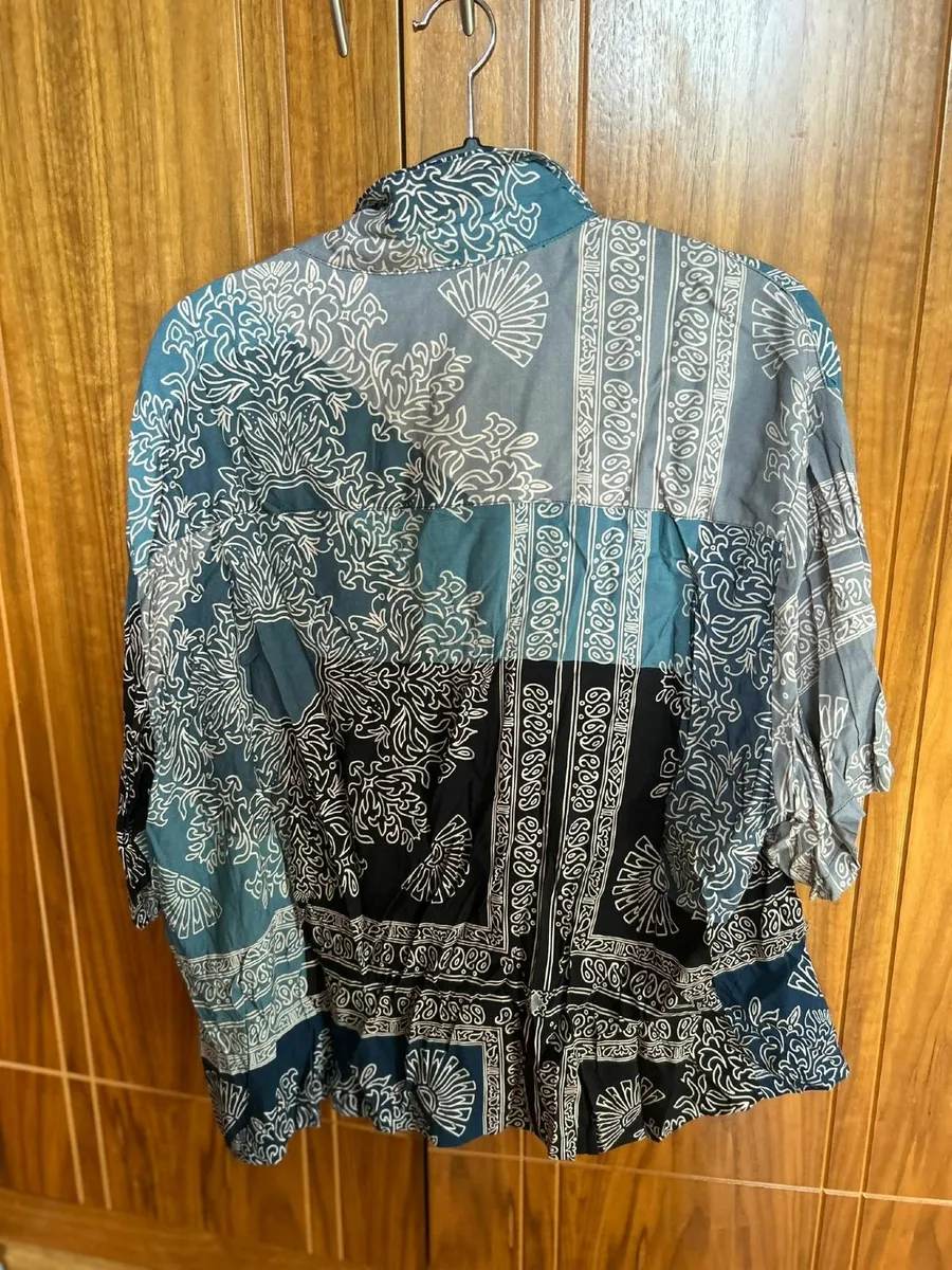 Designer Shirt M - Image 1