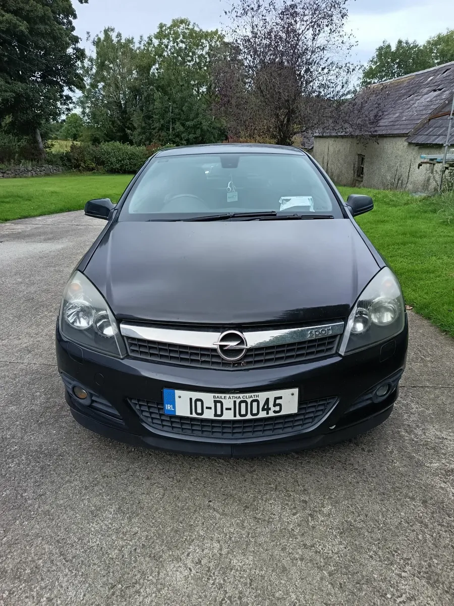 Opel Astra 2010 - Image 4