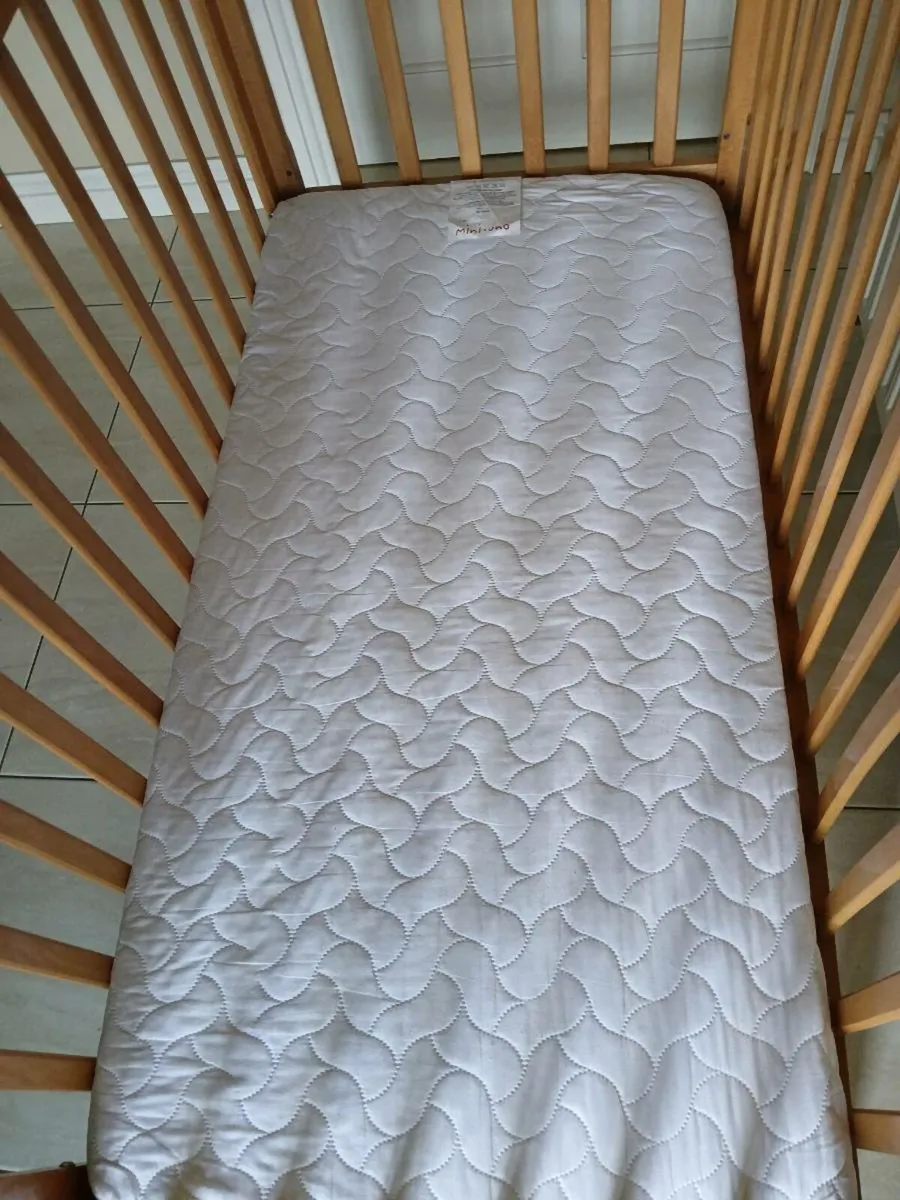 Cot 120 x 60 + Mattress - Image 4