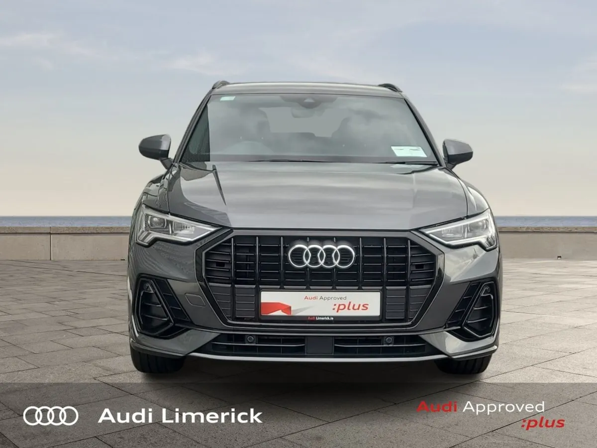 Audi Q3 35tdi 150HP S Line S-T Black Styling - Image 3
