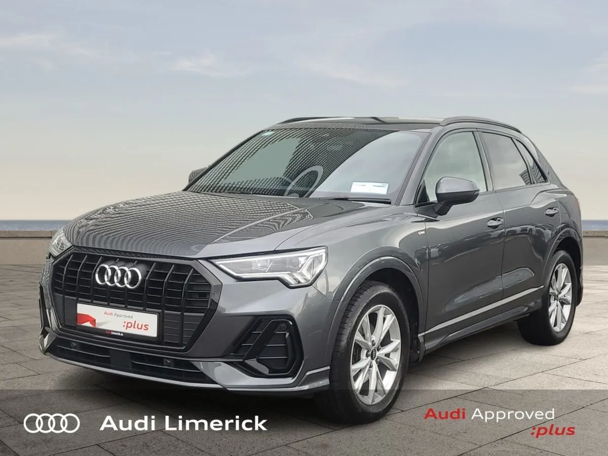 Audi Q3 35tdi 150HP S Line S-T Black Styling - Image 4