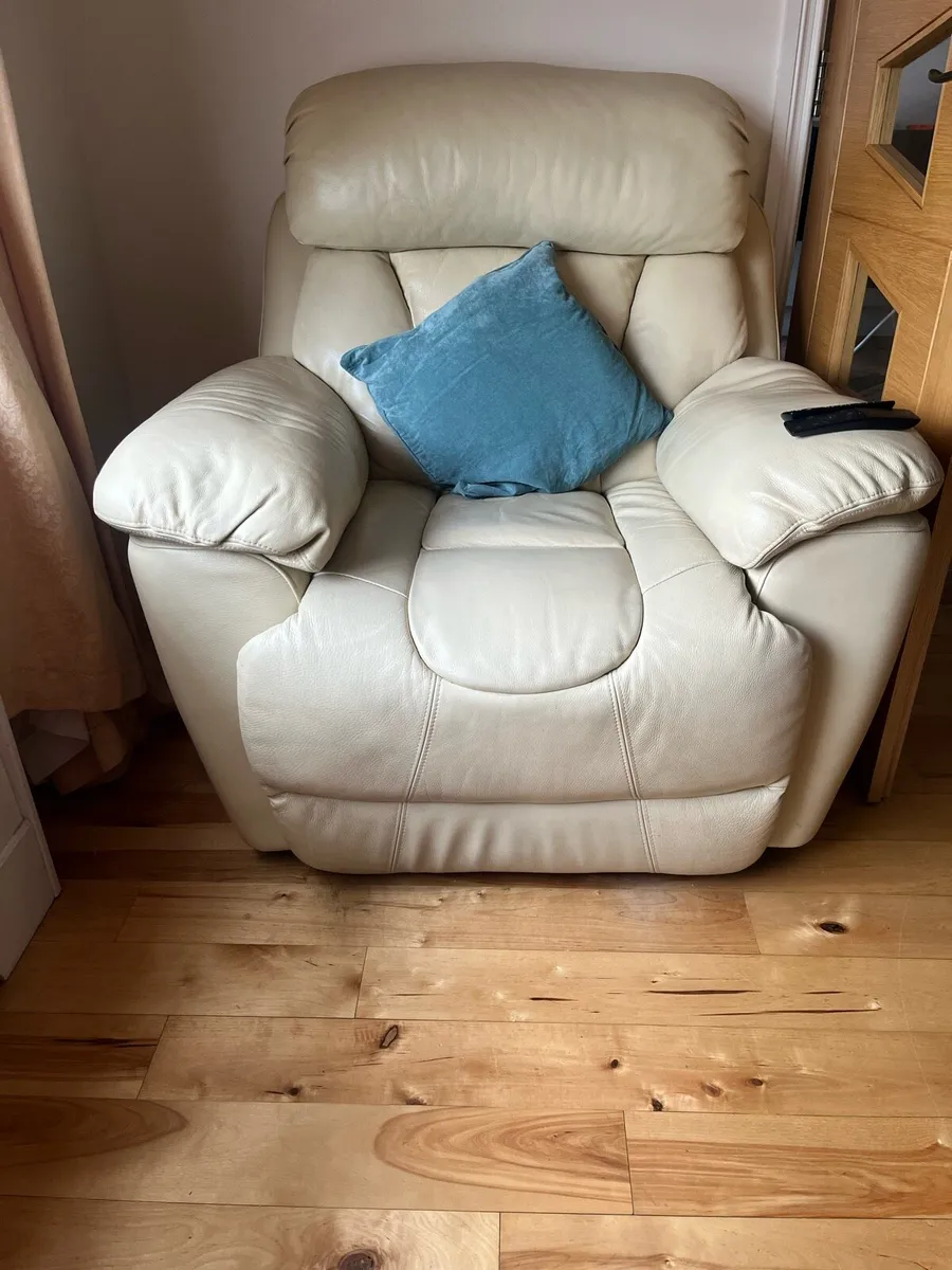 Italian leather couch - Image 2
