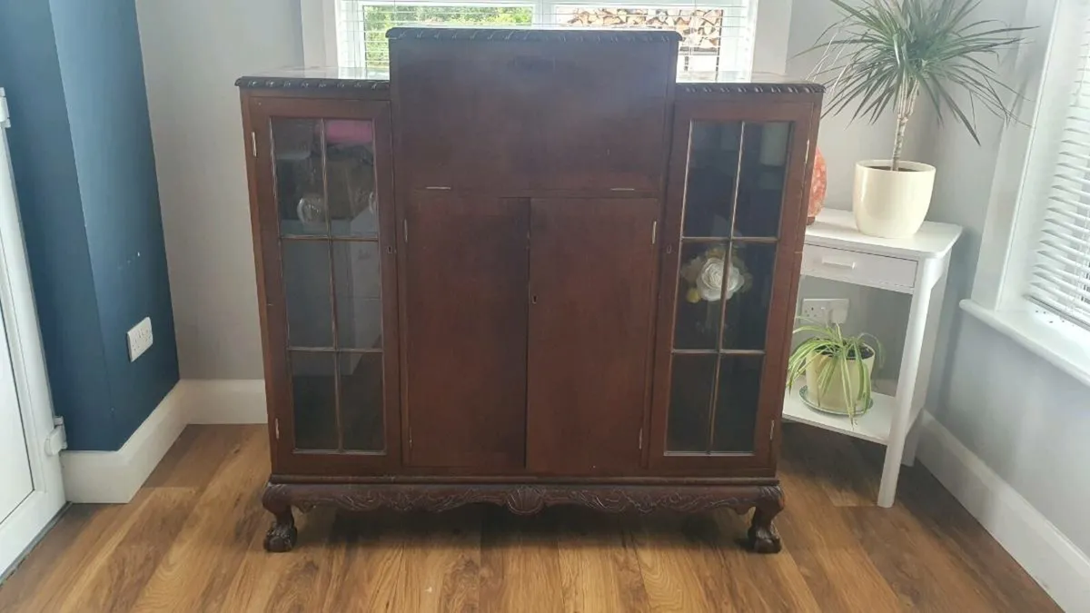 Drink cabinet dresser - Image 1