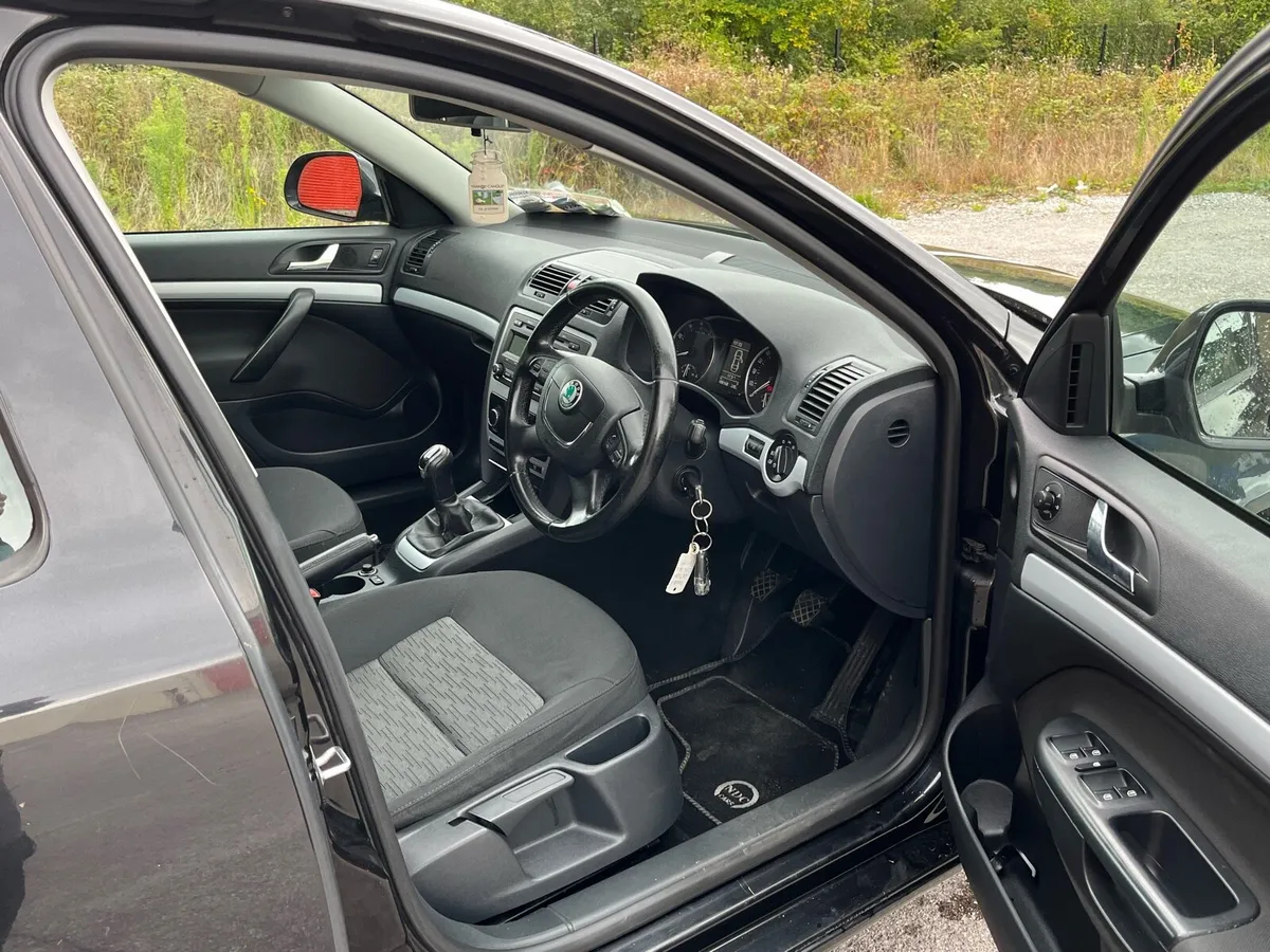 Skoda Octavia 1.2 TSI * NCT AND TAX - Image 3