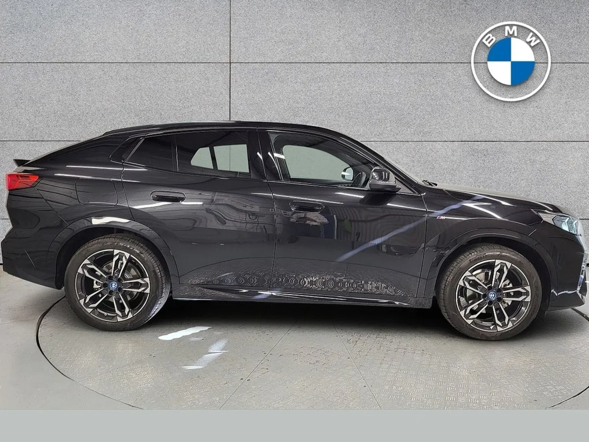 BMW iX2 Edrive20 M Sport - Image 4